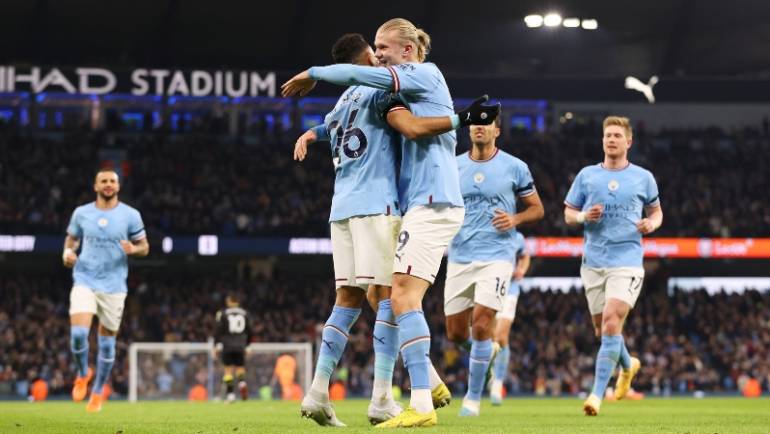 Manchester City just three points behind Arsenal ahead of showdown on Wednesday