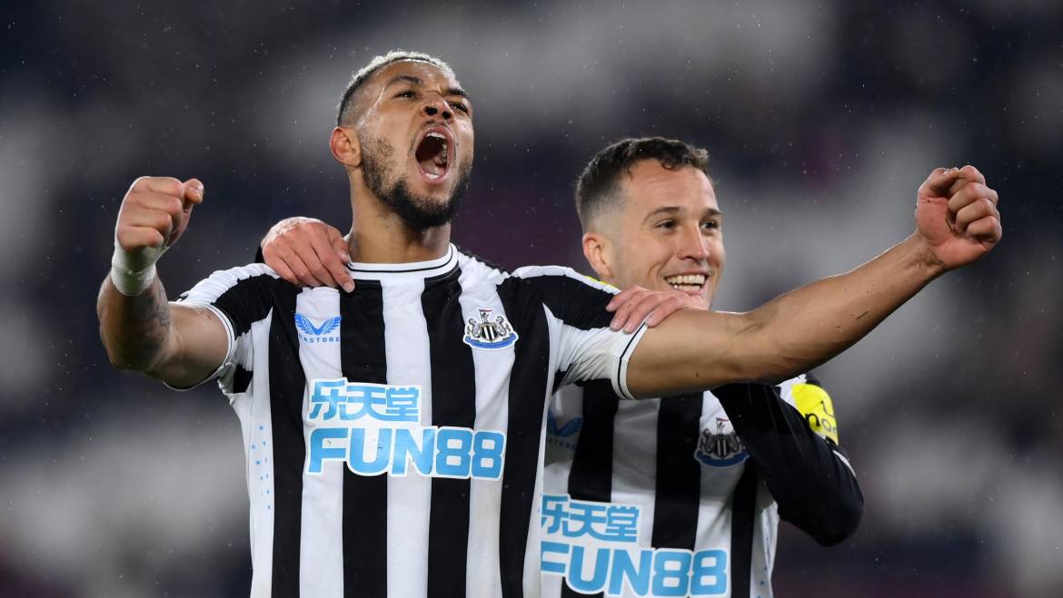 Newcastle thrash woeful West Ham to continue Champions League charge