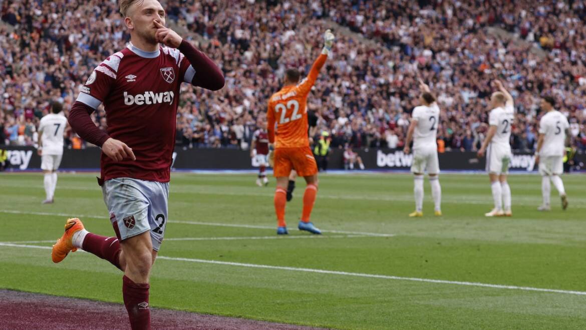 Struggling Leeds United remain in relegation zone with loss at West Ham United