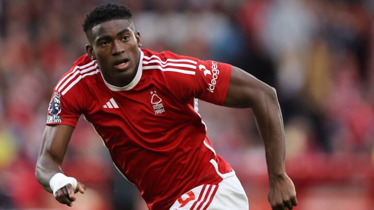 Super Awoniyi spurs Nottingham Forest to victory over David Moyes’ West Ham