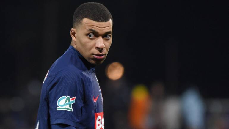 Kylian Mbappe wants Man City?! Agent met with Premier League champions before striker confirmed PSG exit