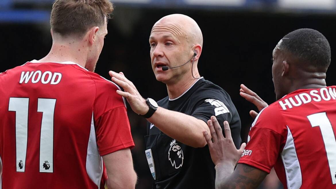 Howard Webb: Nottingham Forest would likely have had penalty if referee went to monitor in 2-0 defeat at Everton | Football News | Sky Sports