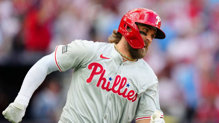 Video: Phillies’ Bryce Harper Hits Knee-Slide Celebration After HR vs. Mets in London