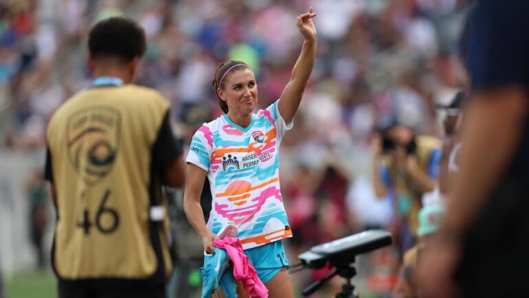 Alex Morgan Bids Emotional Goodbye to Soccer As She Leaves Pitch for Final Time