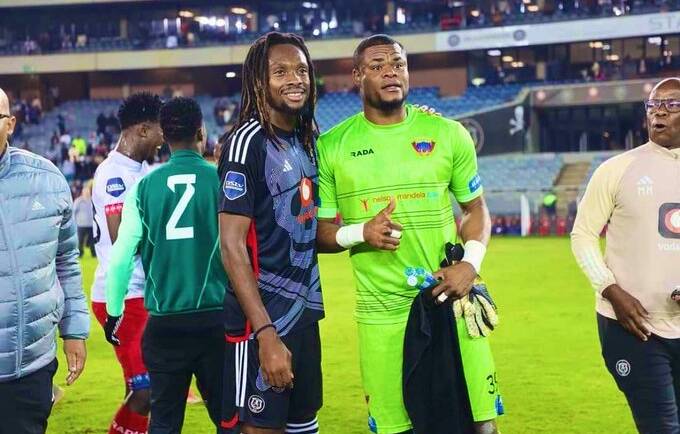 Olisa Ndah vs Stanley Nwabali: Orlando Pirates star emerges on top as Super Eagles stars clash in crucial South African tie