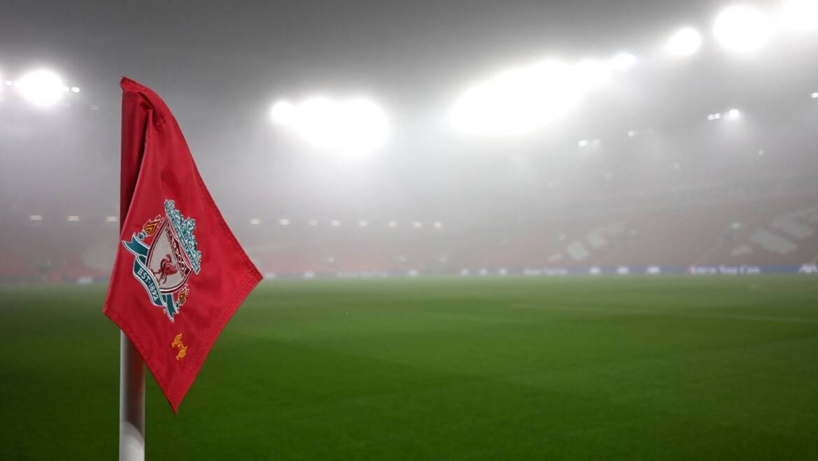 Liverpool-Man Utd to go ahead despite heavy snow